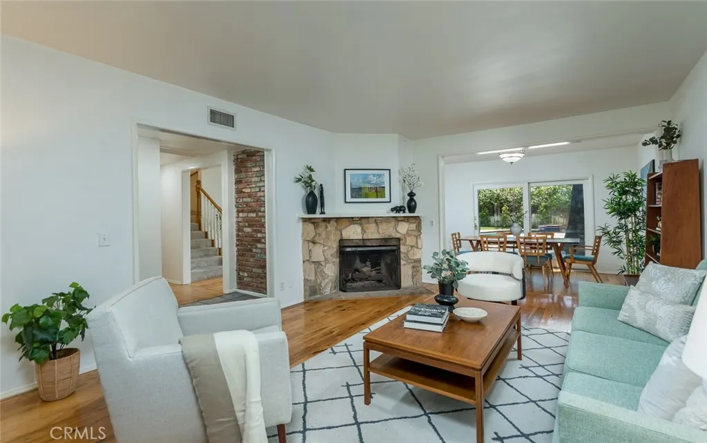 5874 Freeman Avenue, La Crescenta, California 91214 home-pic-6